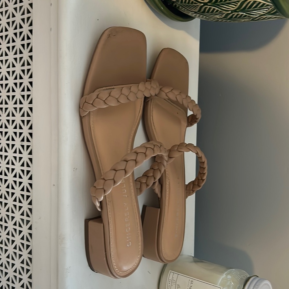 Sincerely Jules tan sandals 9.5